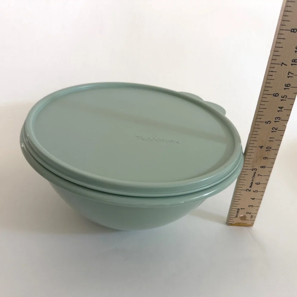 Vintage Tupperware Wonderlier Bowl Set Pastel Green White Lids USA